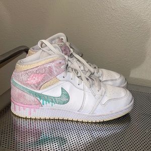 Nike Air Jorden 1 DD1666-100 size 7Y